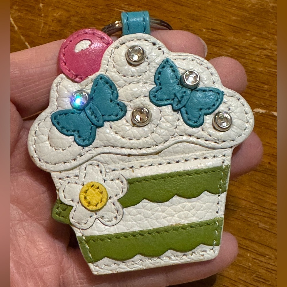 Brighton Cupcake Keychain fob with Butterflies White, Green, Turquoise and Pink - Picture 2 of 6